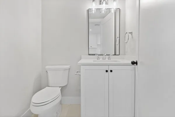 $2,700 | 186 Bedford Street, Unit 210, Lexington, MA 02420