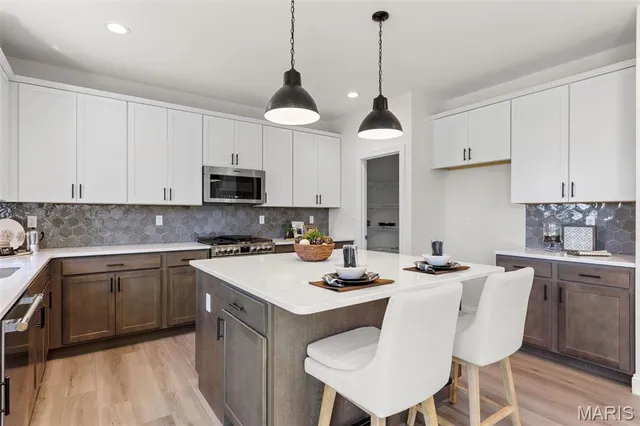 $699,326 | 350 Healthy Way, St. Charles, MO 63304