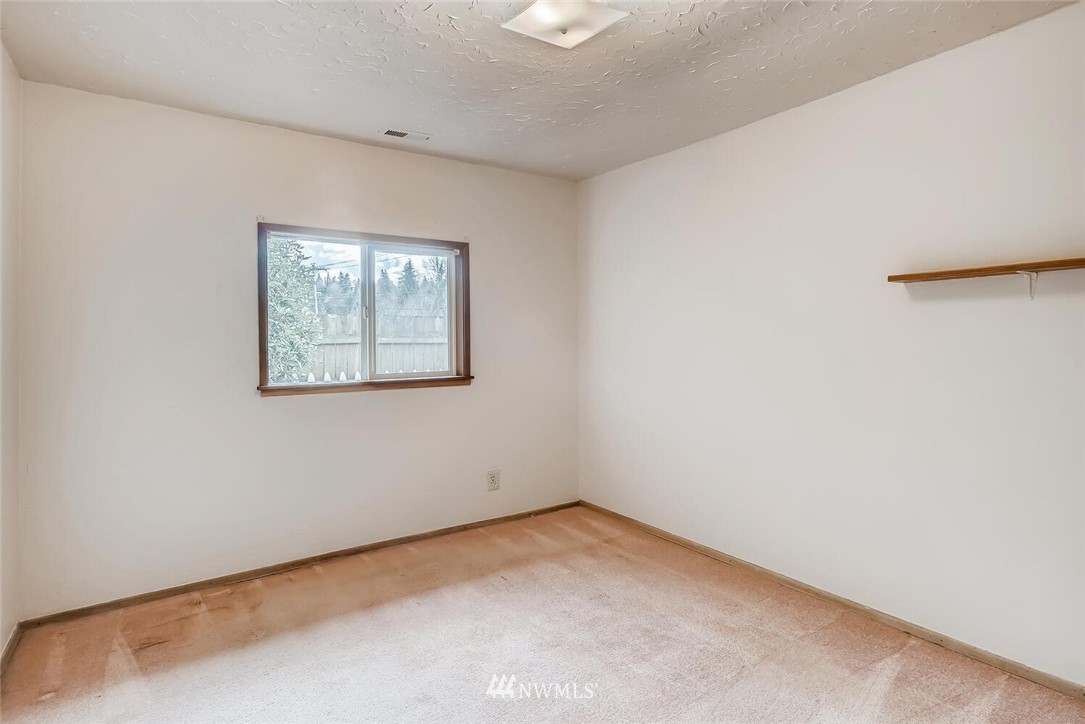 23915 Brier Road Brier, WA 98036 - Photo 25 of 39 an empty room with windows
