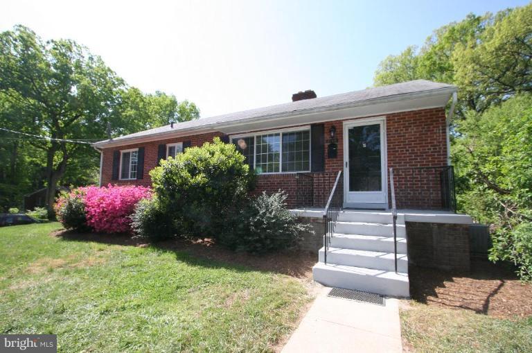 7100 27th Road North Arlington, VA 22213 - Photo 2 of 20 Exterior #2