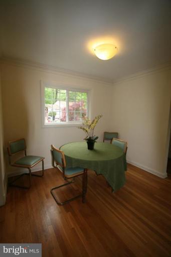 7100 27th Road North Arlington, VA 22213 - Photo 8 of 20 Dining Room