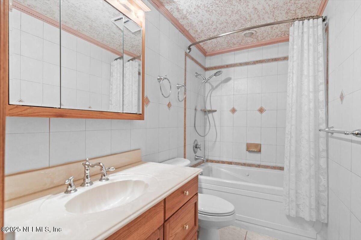 11447 Bridges Road Jacksonville, FL 32218 - Photo 35 of 48 Bathroom