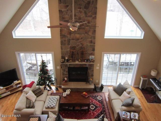 141 Tanager Road Lackawaxen, PA 18435 - Photo 27 of 37 28 view from loft (640x480)