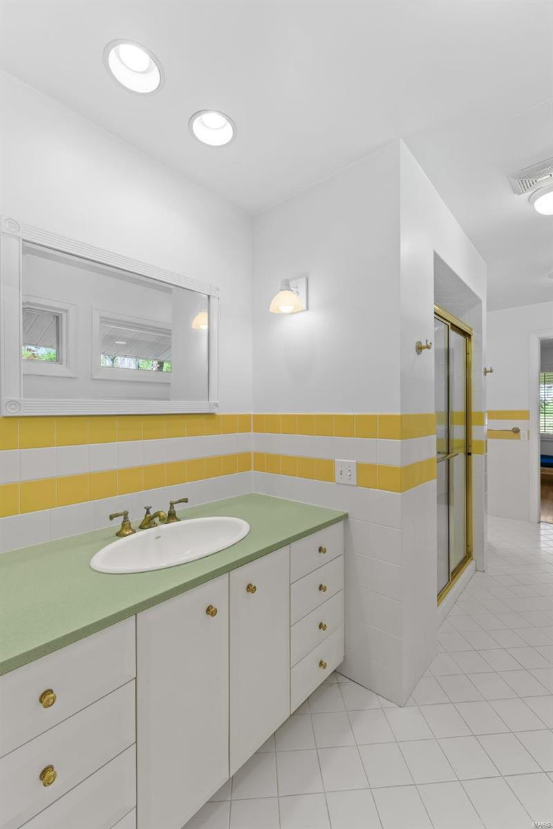 44 South Spoede Road St. Louis, MO 63141 - Photo 42 of 62 Gallery Image 42
