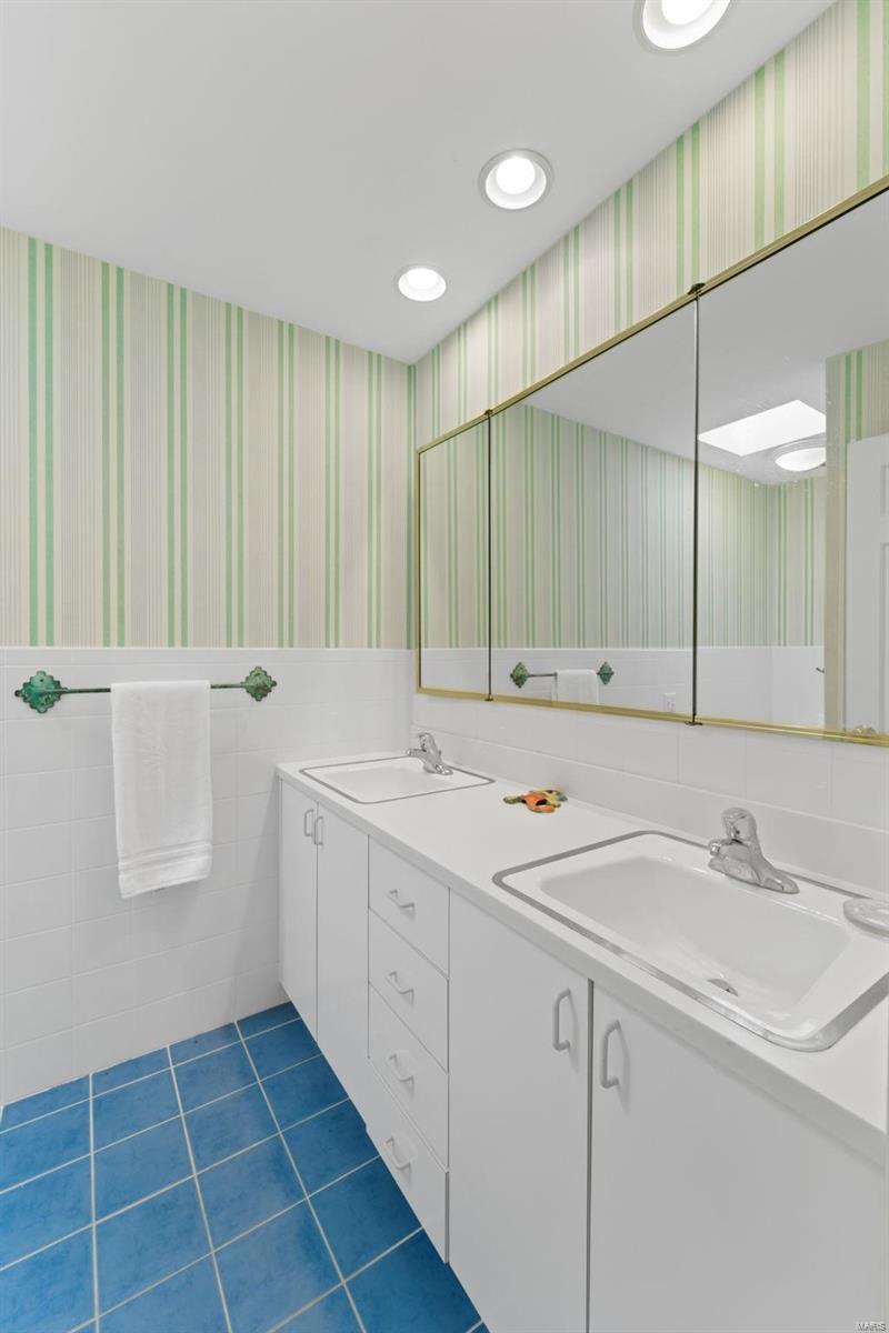 44 South Spoede Road St. Louis, MO 63141 - Photo 46 of 62 Gallery Image 46