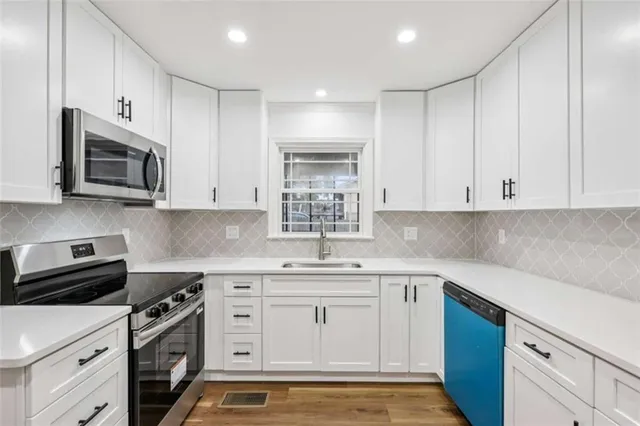 $305,000 | 538 Stanton Woods Drive Southeast, Conyers, GA 30094