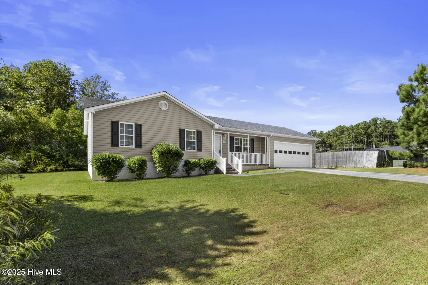 102 Freeport Court Hubert, NC 28539 - Photo 2 of 27 freeport-1