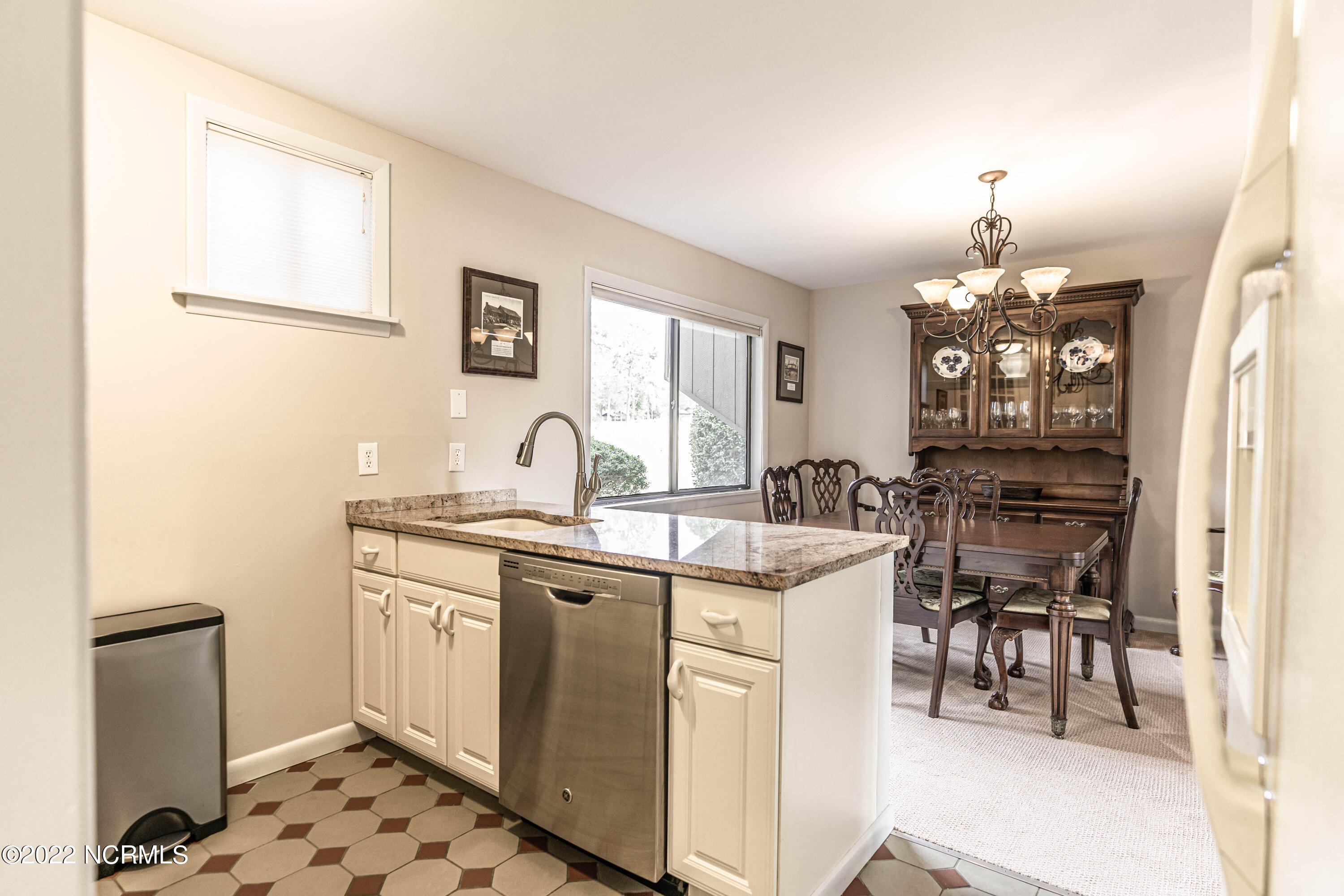 85 Pine Valley Road, Unit 1 Pinehurst, NC 28374 - Photo 10 of 31 Kitchen to Dining