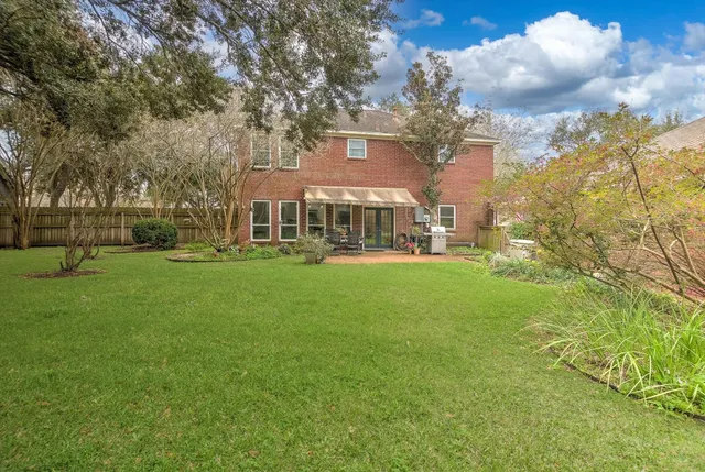 $392,000 | 103 Strawberry Drive, Lake Jackson, TX 77566