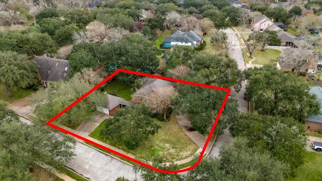 $392,000 | 103 Strawberry Drive, Lake Jackson, TX 77566