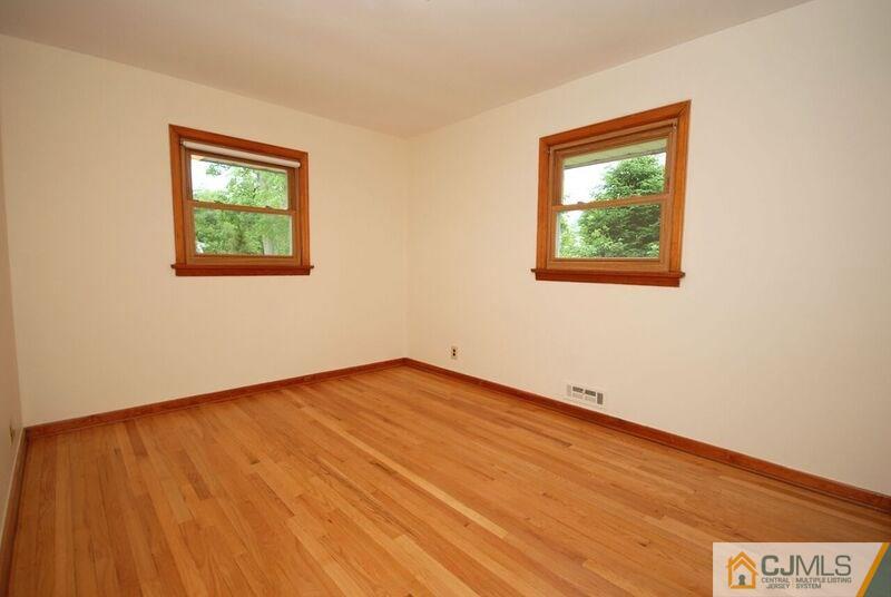 569 Ashland Road Middlesex, NJ 08846 - Photo 11 of 21 Gallery Image 11