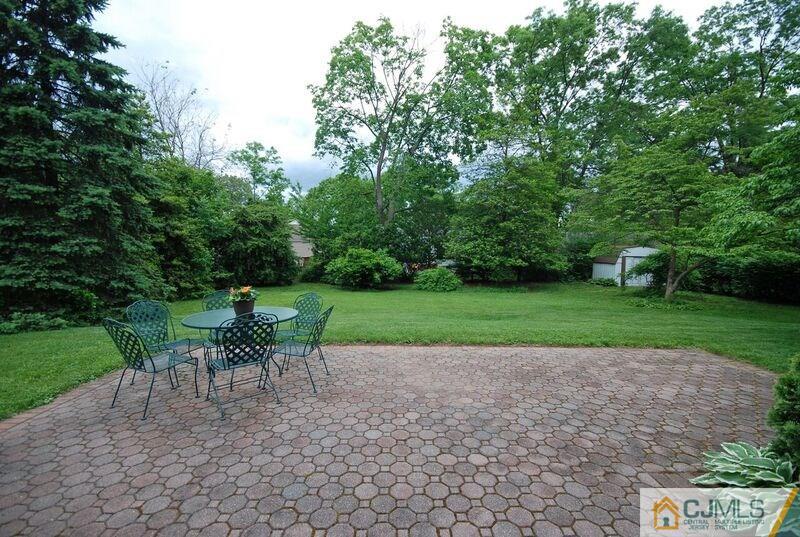 569 Ashland Road Middlesex, NJ 08846 - Photo 18 of 21 Gallery Image 18
