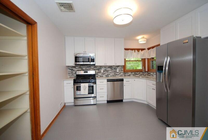 569 Ashland Road Middlesex, NJ 08846 - Photo 6 of 21 Gallery Image 6