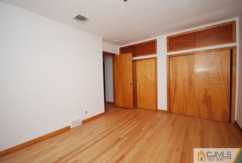 569 Ashland Road Middlesex, NJ 08846 - Photo 10 of 21 Gallery Image 10