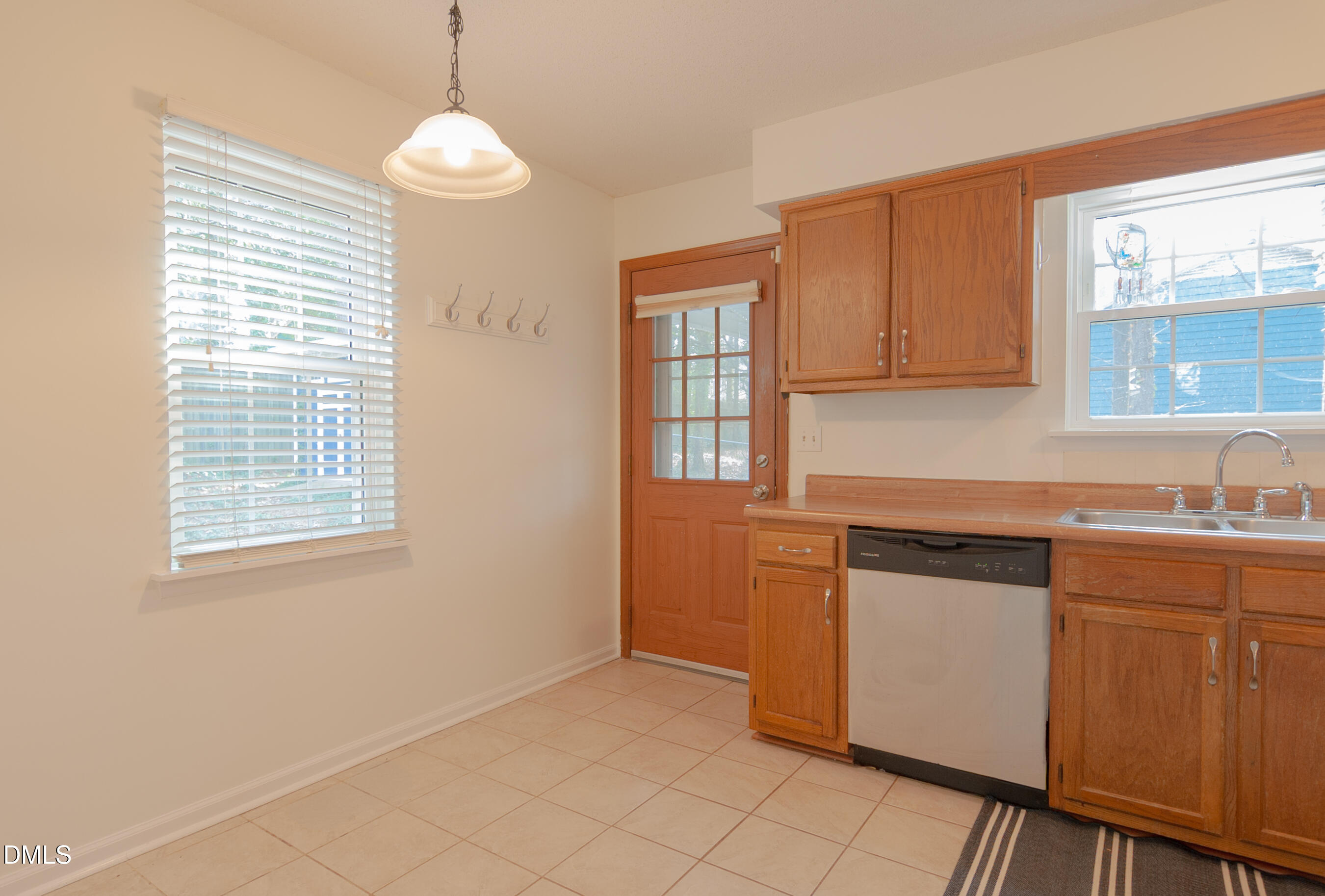 5510 Loyal Avenue Durham, NC 27713 - Photo 11 of 24 Kitchen