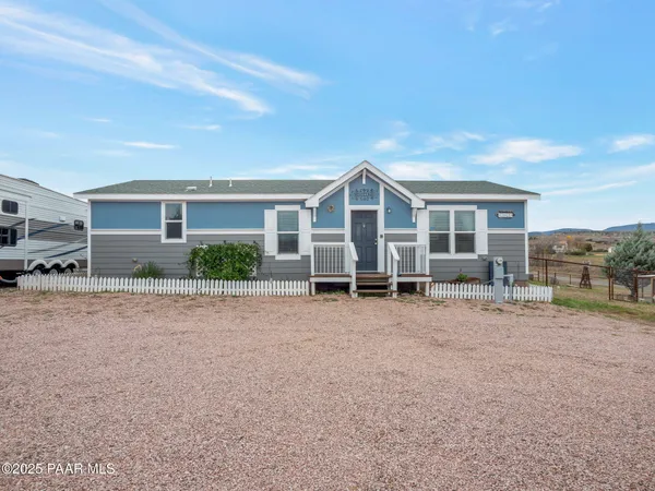 $435,000 | 13625 Lazy River Drive, Dewey-Humboldt, AZ 86329