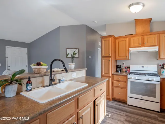 $435,000 | 13625 Lazy River Drive, Dewey-Humboldt, AZ 86329