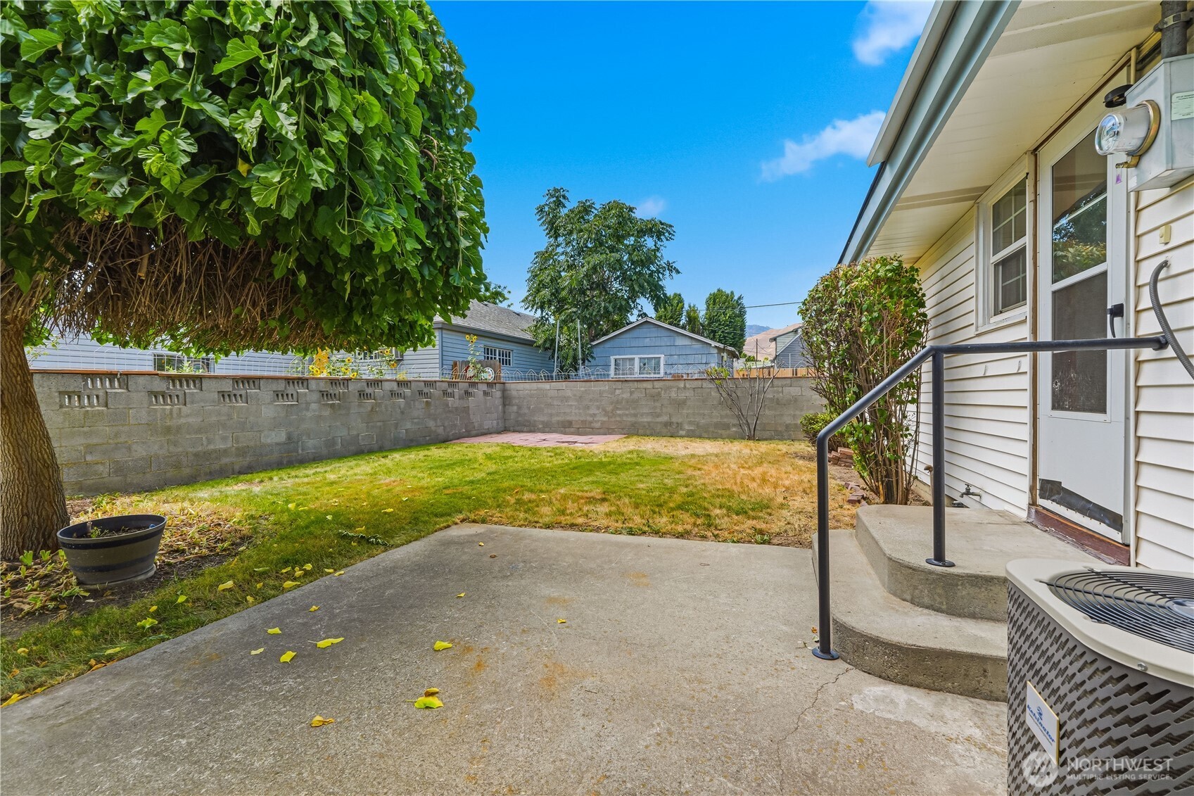 1325 9th Street Wenatchee, WA 98801 - Photo 10 of 21