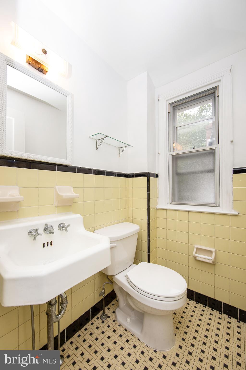 711 North Providence Road Media, PA 19063 - Photo 17 of 39