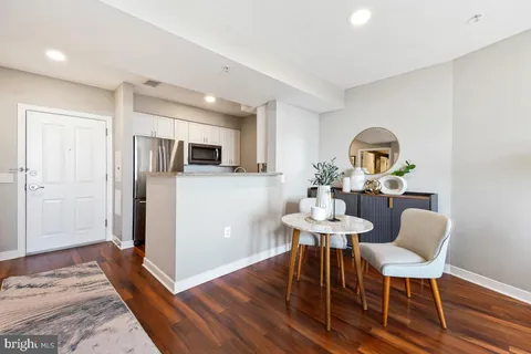 $519,000 | 555 Massachusetts Avenue Northwest, Unit 1419, Washington, DC 20001