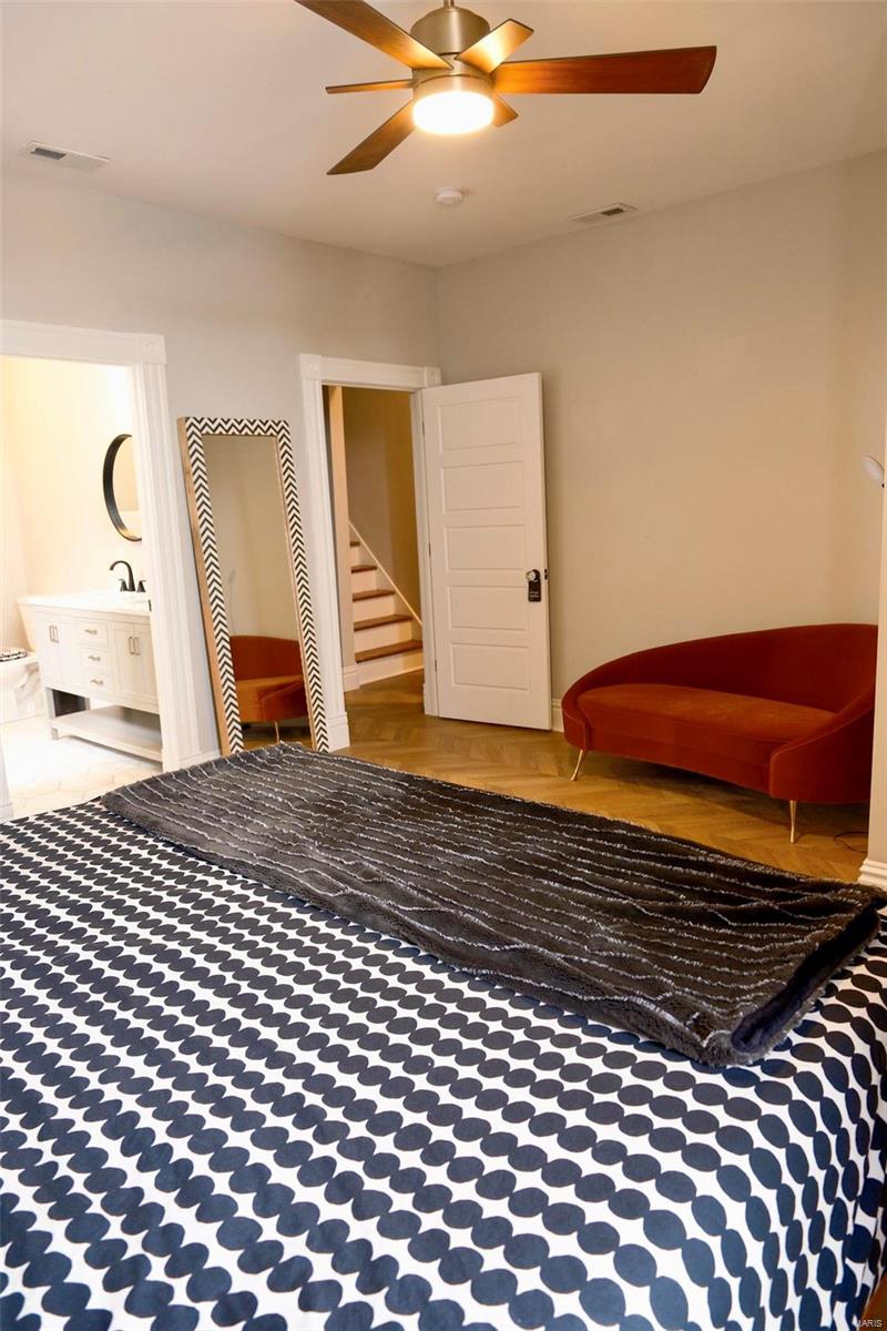 Undisclosed Address St. Louis, MO 63118 - Photo 20 of 36