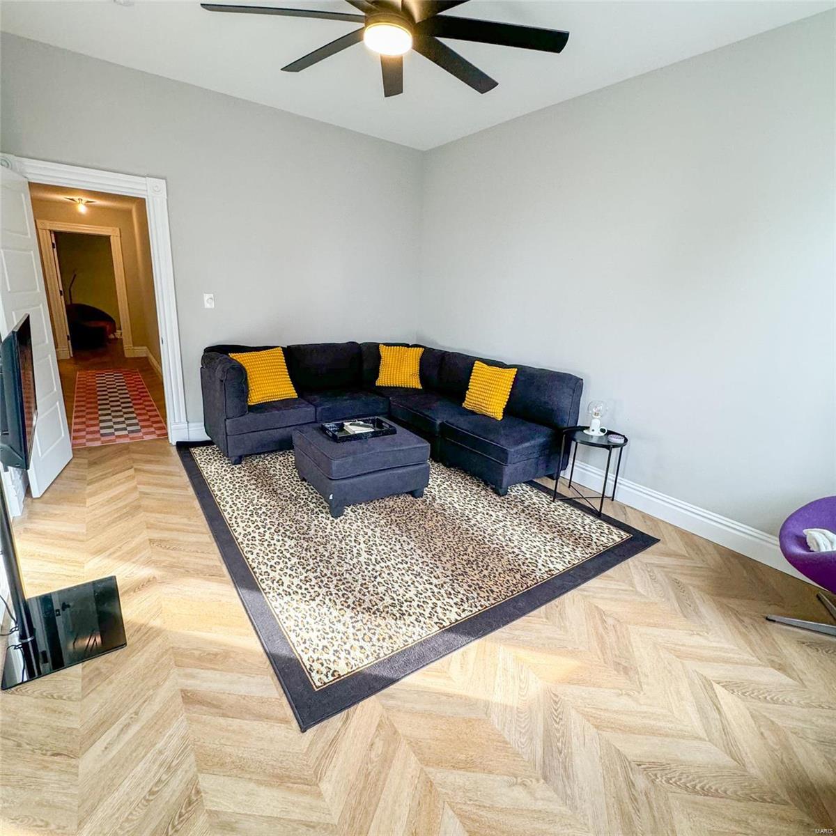 Undisclosed Address St. Louis, MO 63118 - Photo 28 of 36