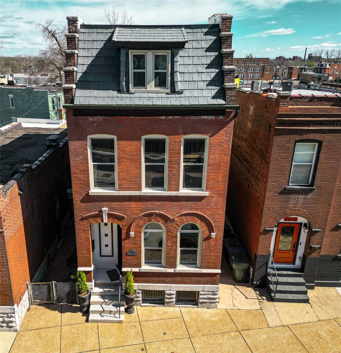 Undisclosed Address St. Louis, MO 63118 - Photo 3 of 36