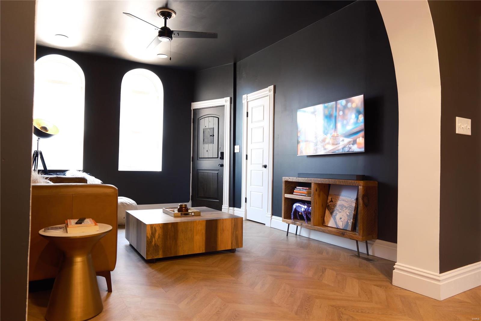 Undisclosed Address St. Louis, MO 63118 - Photo 8 of 36