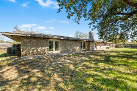 $288,000 | 1401 Brazos Street, Marble Falls, TX 78654