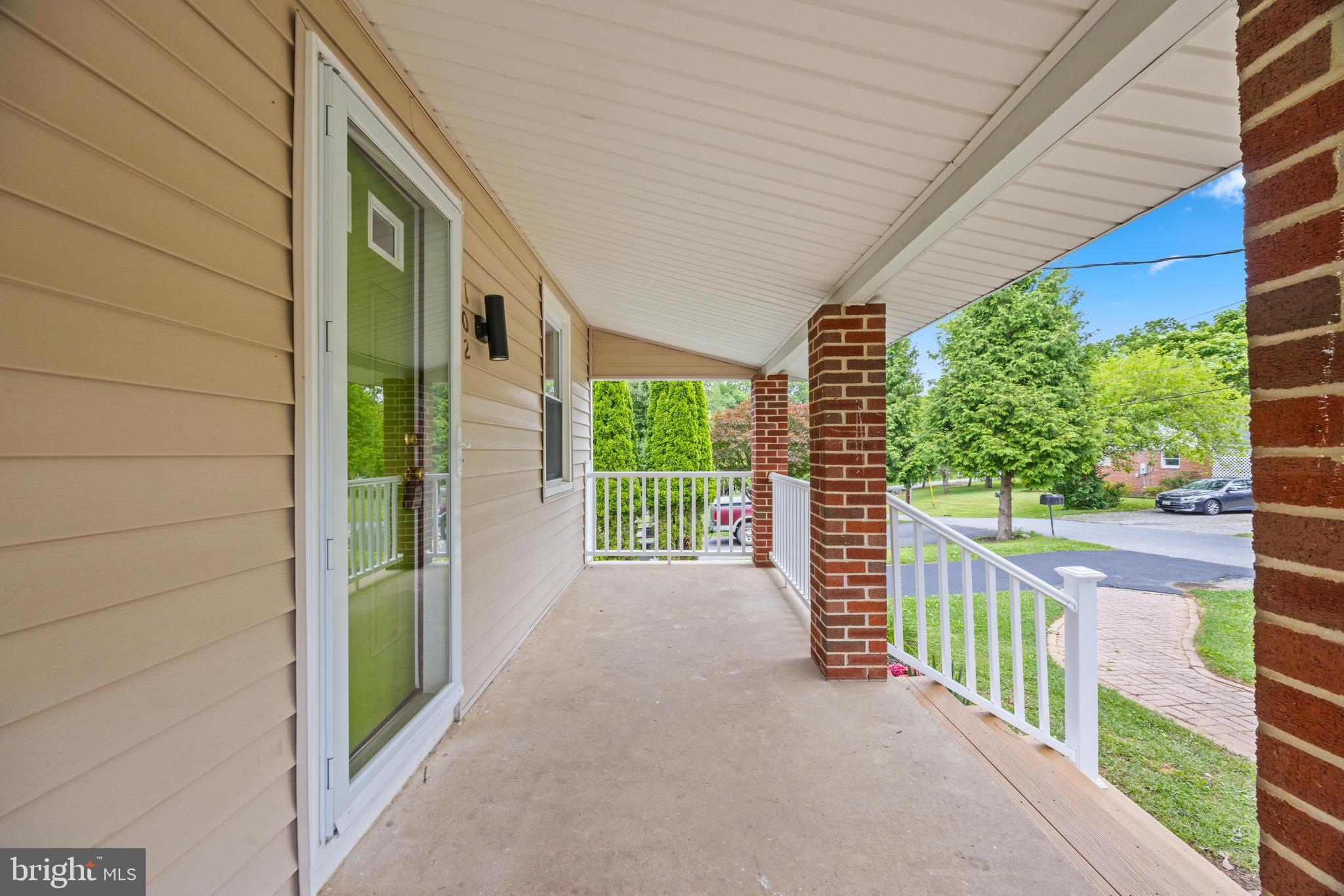 102 Nelson Road Pikesville, MD 21208 - Photo 4 of 57