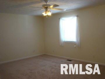 3020 Pine Ridge Drive Herrin, IL 62948 - Photo 5 of 12 Gallery Image 5