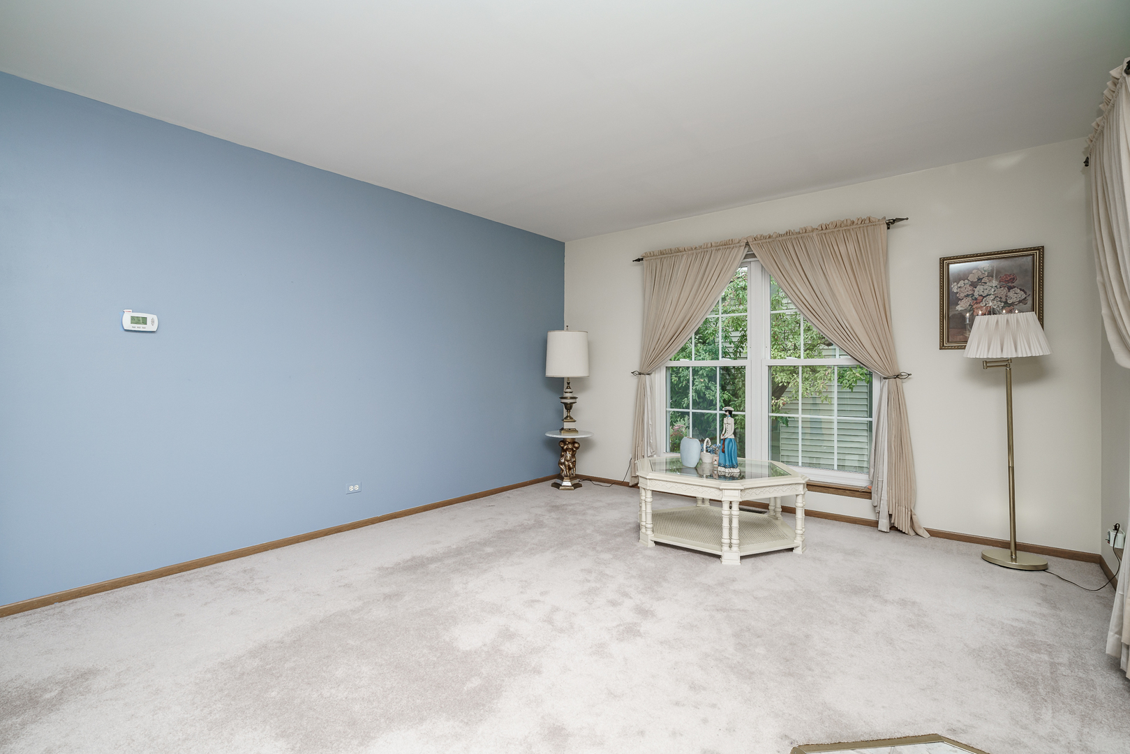 309 Spring Valley Way Round Lake, IL 60073 - Photo 6 of 26 a workspace with furniture and a window