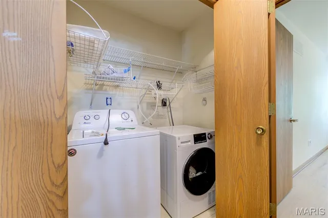 $219,900 | 3115 Autumn Trace Drive, Maryland Heights, MO 63043