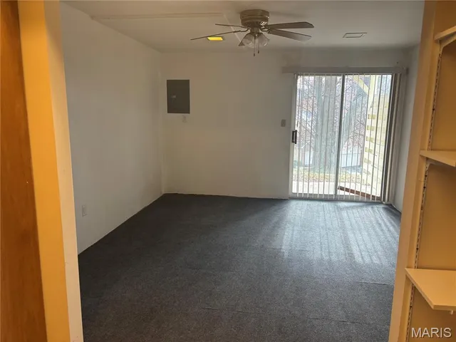 $219,900 | 3115 Autumn Trace Drive, Maryland Heights, MO 63043