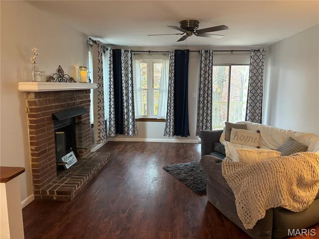 $219,900 | 3115 Autumn Trace Drive, Maryland Heights, MO 63043