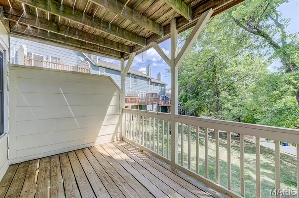$209,900 | 3115 Autumn Trace Drive, Maryland Heights, MO 63043