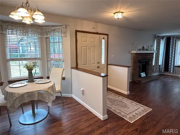 $209,900 | 3115 Autumn Trace Drive, Maryland Heights, MO 63043