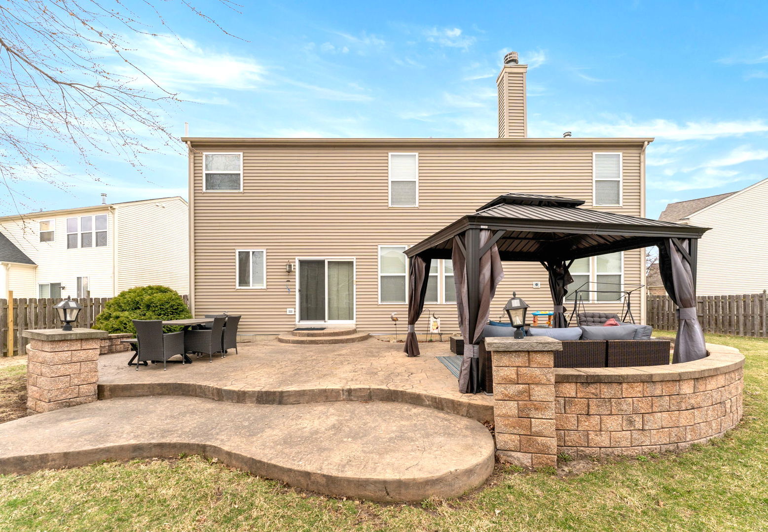 7 Pampas Court Bolingbrook, IL 60490 - Photo 37 of 39 a view of a house with backyard and sitting area