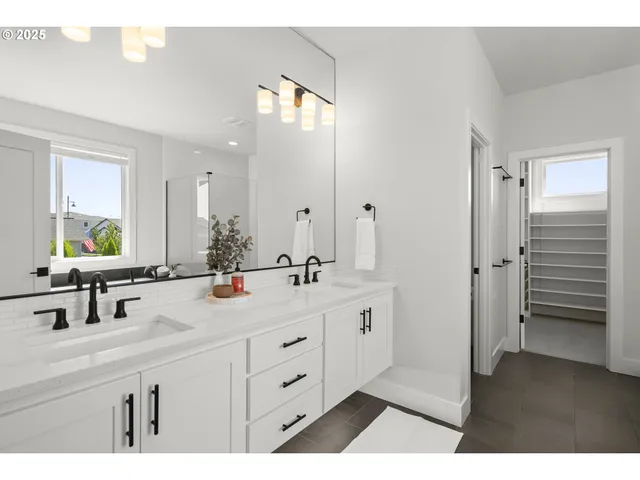 $1,250,000 | 5872 Southeast Provence Street, Hillsboro, OR 97123