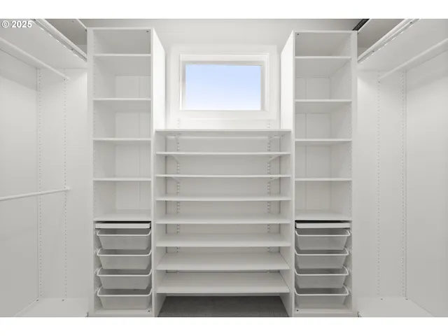 $1,250,000 | 5872 Southeast Provence Street, Hillsboro, OR 97123