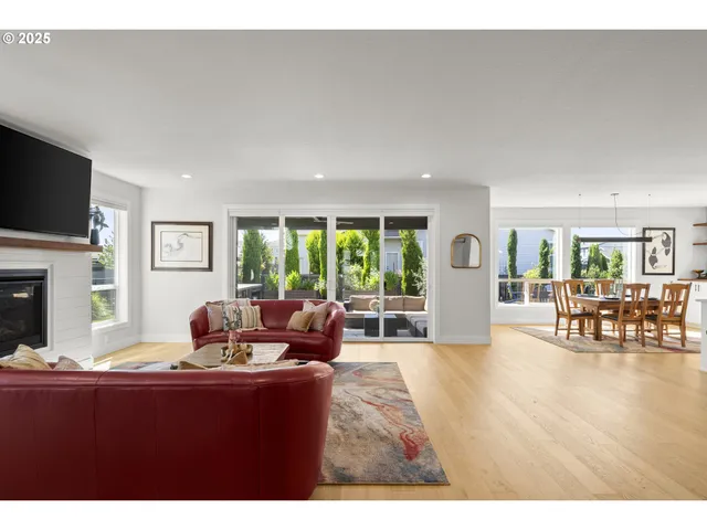 $1,250,000 | 5872 Southeast Provence Street, Hillsboro, OR 97123