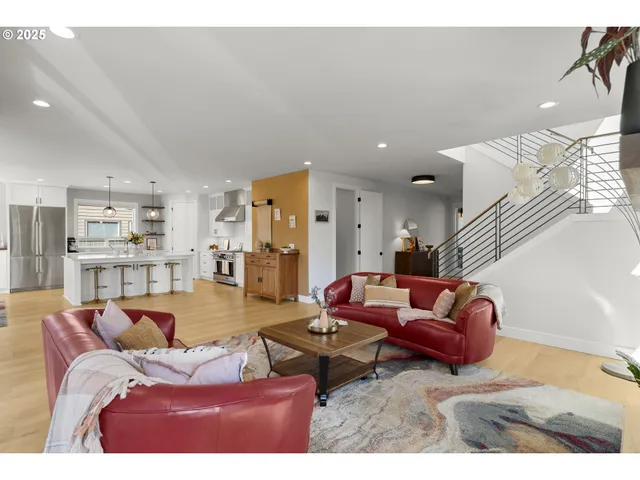 $1,250,000 | 5872 Southeast Provence Street, Hillsboro, OR 97123