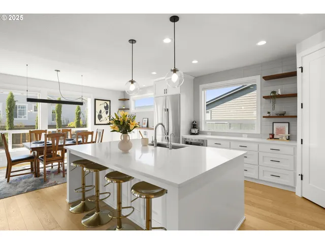 $1,250,000 | 5872 Southeast Provence Street, Hillsboro, OR 97123