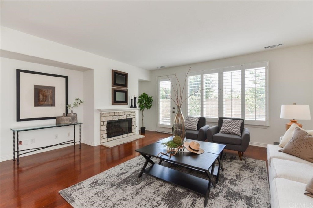 17 Stonegate Irvine, CA 92602 - Photo 11 of 72