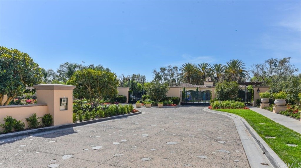 17 Stonegate Irvine, CA 92602 - Photo 4 of 72