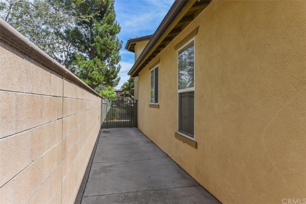 17 Stonegate Irvine, CA 92602 - Photo 54 of 72