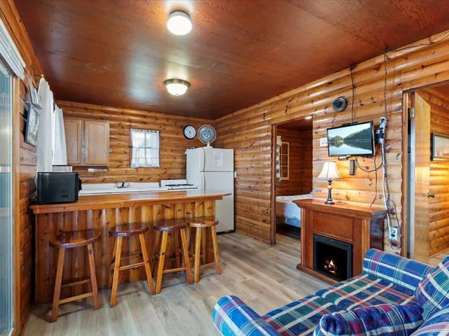 $1,500,000 | 40730 South Bay Drive, Emily, MN 56447