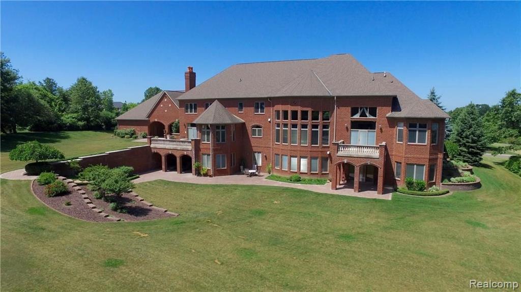 5249 Orchard Ridge Drive Rochester, MI 48306 - Photo 2 of 36