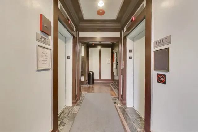 $2,000 | 780 South Federal Street, Unit 903, Chicago, IL 60605