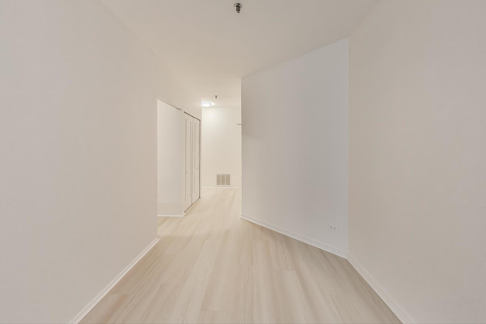 780 South Federal Street, Unit 903 Chicago, IL 60605 - Photo 16 of 31 a view of an empty room